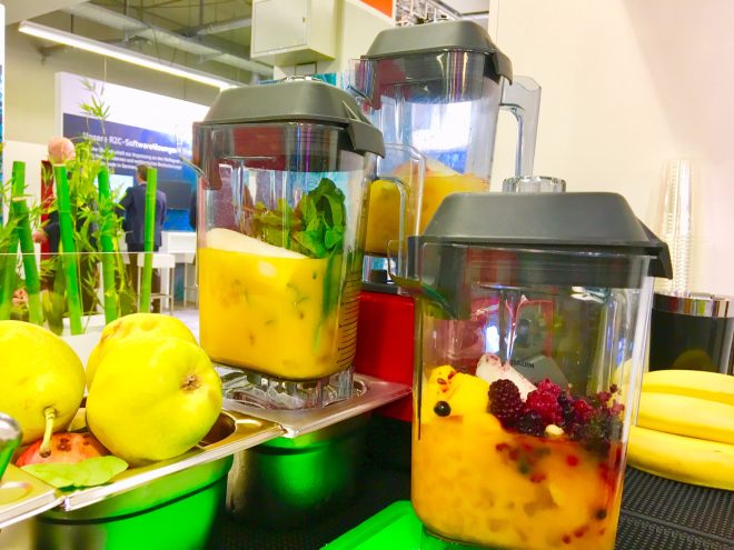 Smoothie-Zubereitung auf der it-sa Messe Nürnberg