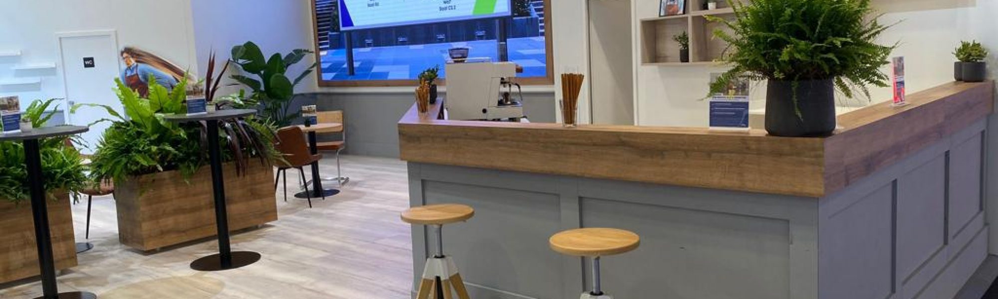 Messestand mit einer mobilen Kaffeebar