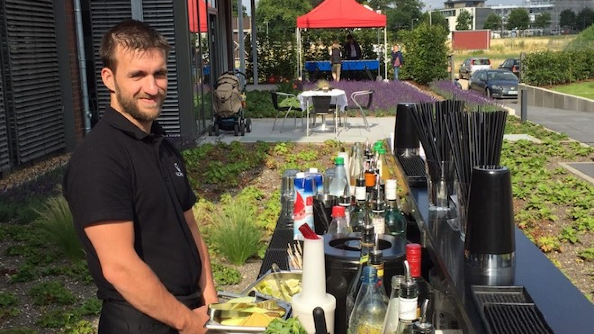 barkeeper-mobile-bar-sommerfest-hannover