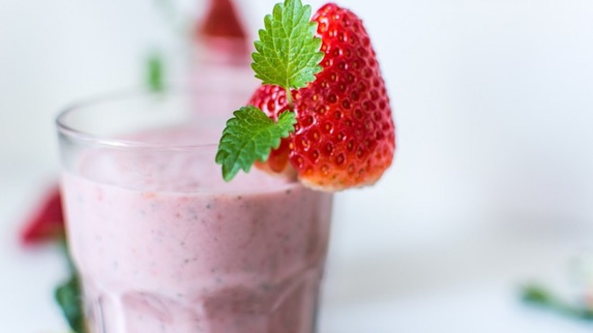 erdbeer-cashewkern-smoothie