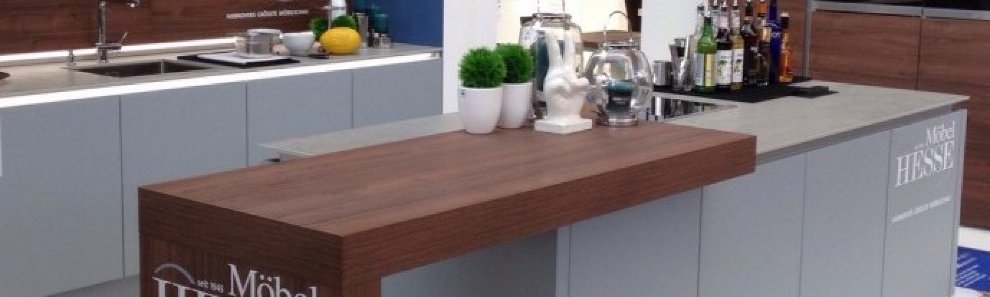 mobile-bar-messestand-infa-hannover-moebel-hesse