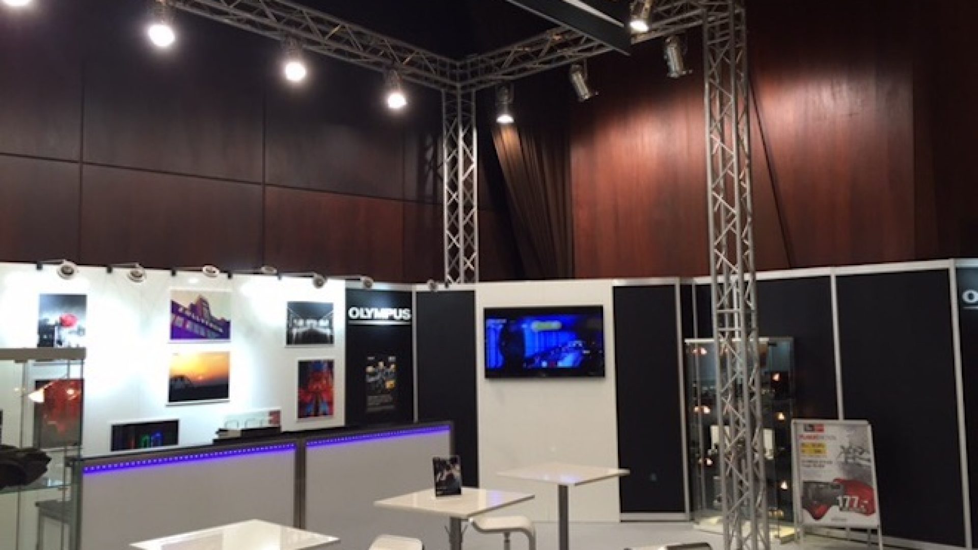 mobile-bar-messestand-olympus-ringfoto-erlangen