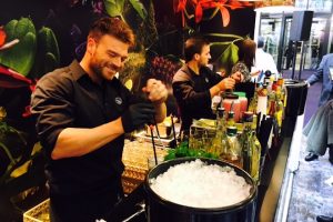 mobile-cocktailbar-standparty-frankfurt mobile barkeeper mieten Frankfurt