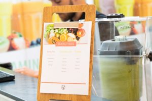 mobile saft bar mieten gesundheitstag firma-6 grüner smoothie auf veranstaltung