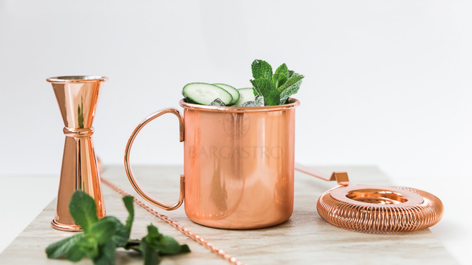 moscow-mule-mobile-bar-kupfer-utensilien